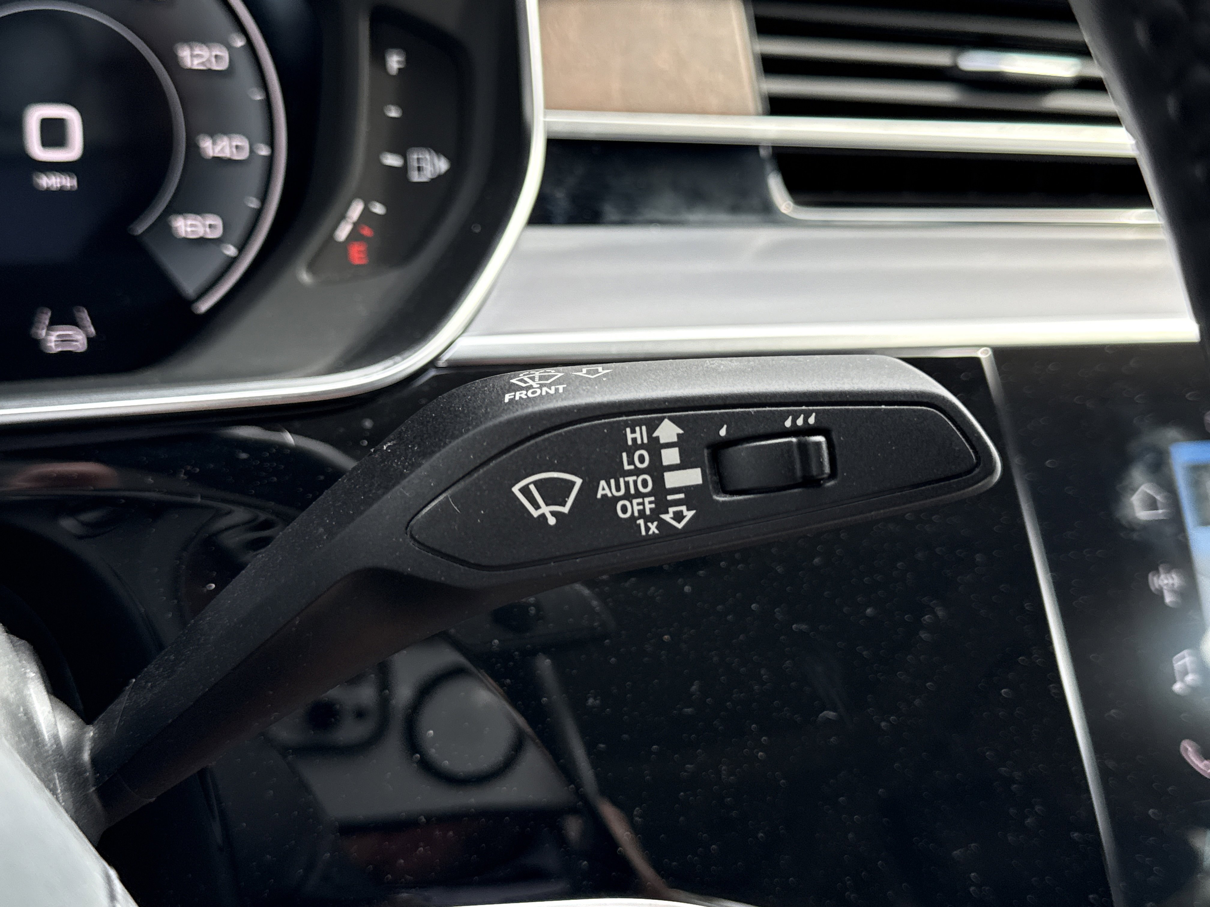 Used 2021 Audi A8 L 4.0T image 19