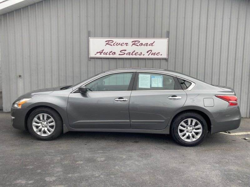 Used 2015 Nissan Altima 2.5 S w/ Power Driver Seat Package image 13