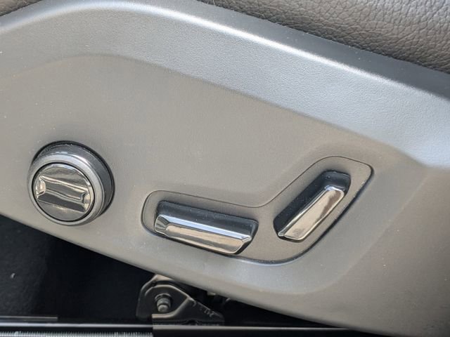 New 2025 Volvo XC60 B5 Plus w/ Protection Package Premier image 23