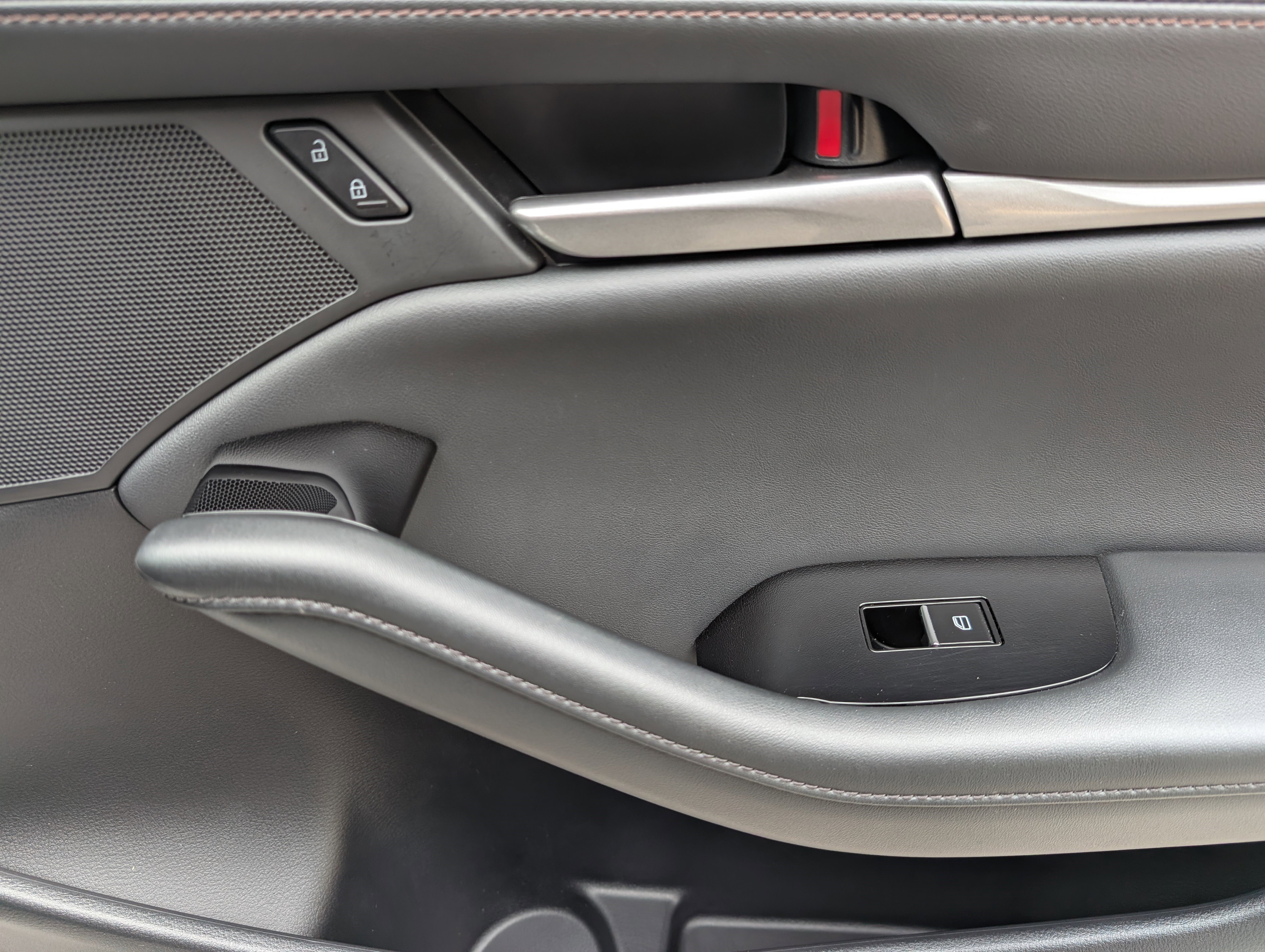 Used 2025 MAZDA MAZDA3 s image 20