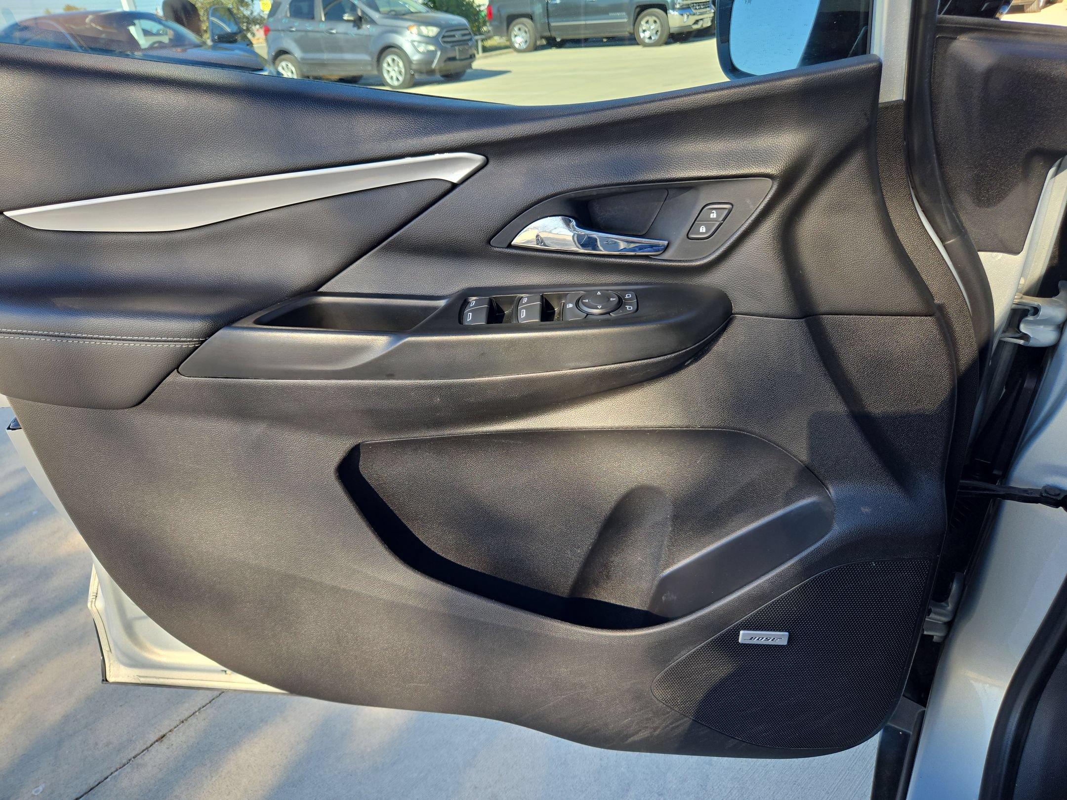 Certified 2023 Chevrolet Bolt LT w/ Infotainment Package FWD image 11