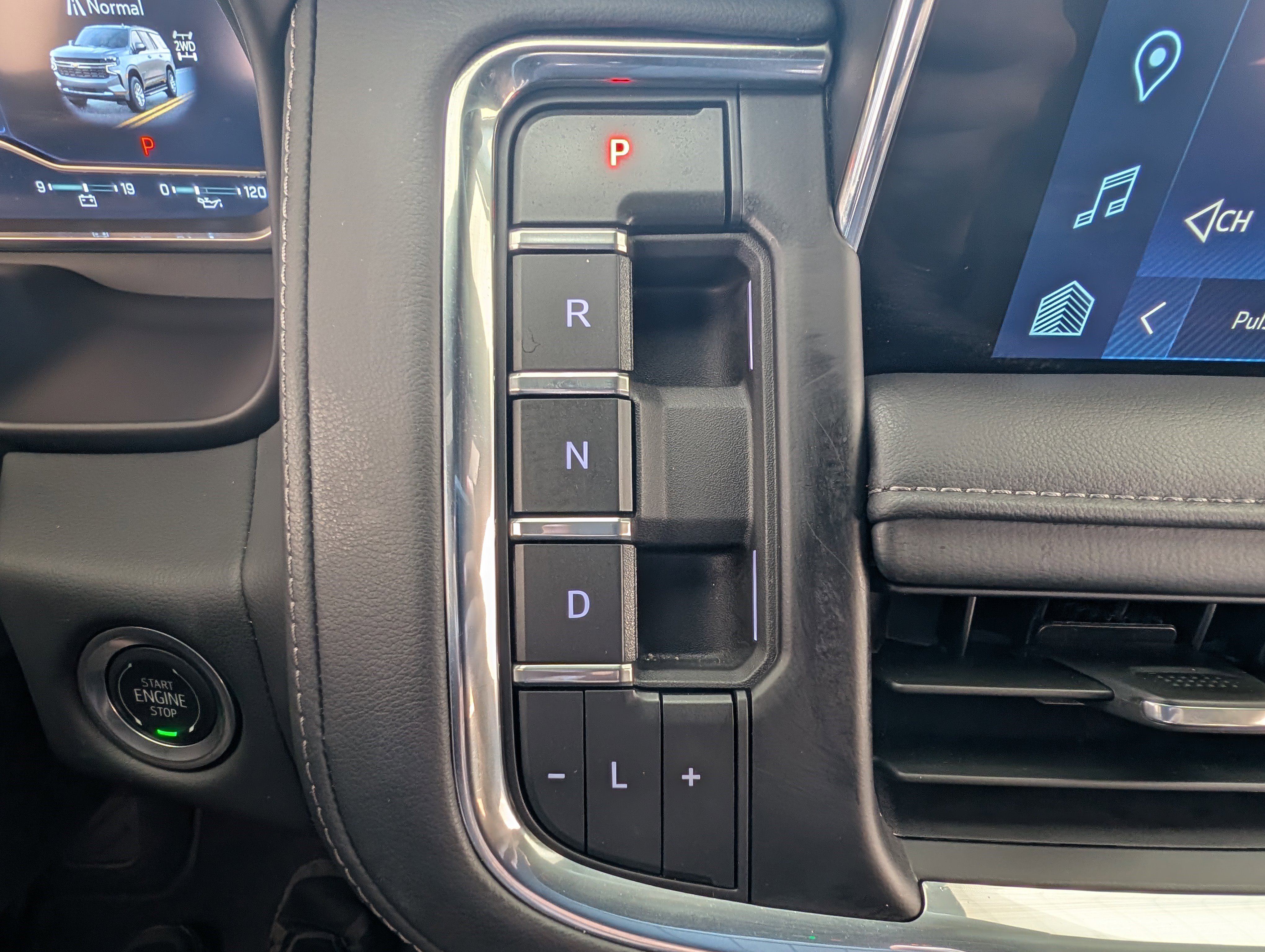 Used 2024 Chevrolet Tahoe Z71 w/ Z71 Off-Road Package image 33