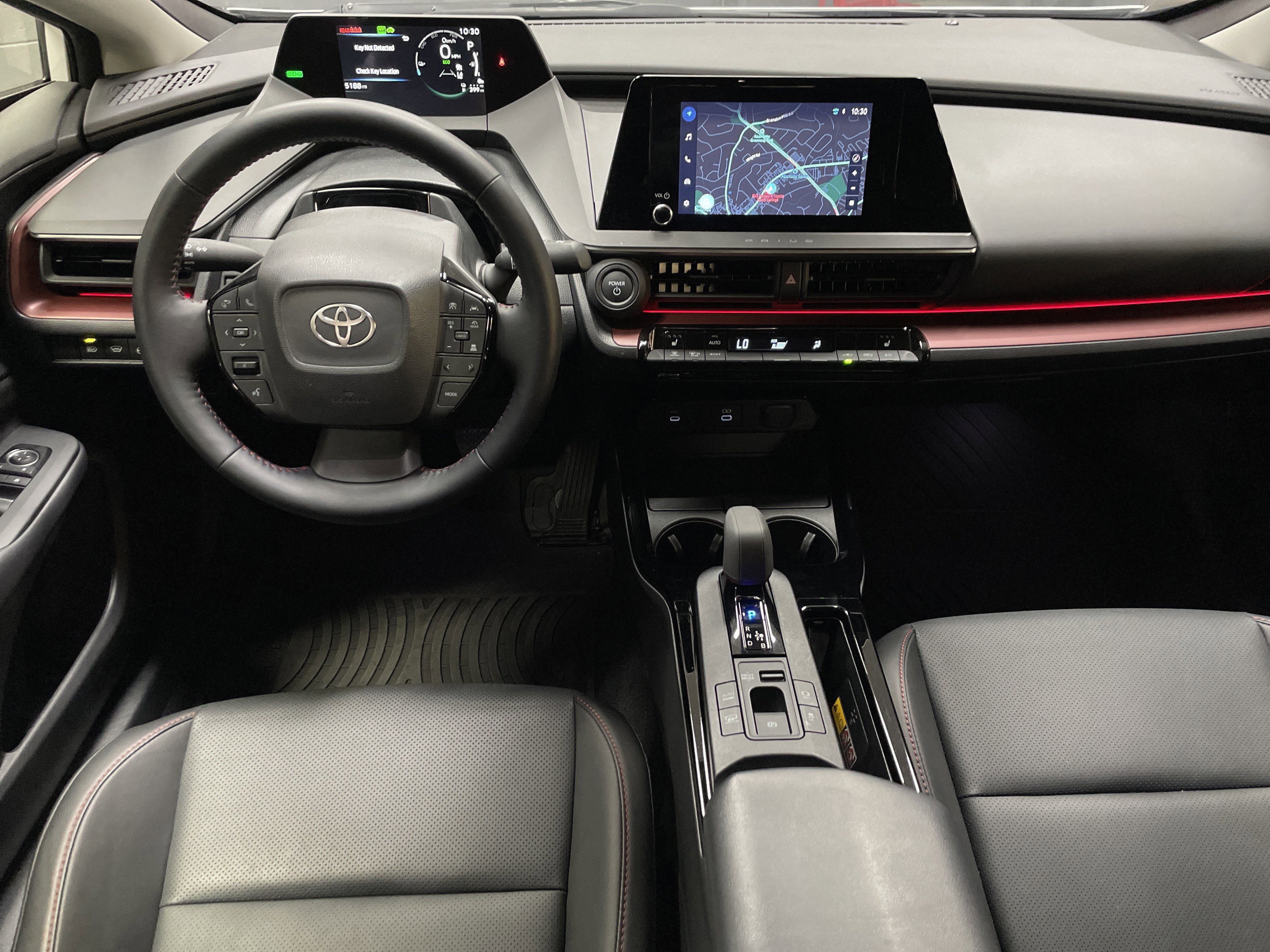 Used 2025 Toyota Prius Plug-In Hybrid FWD image 30