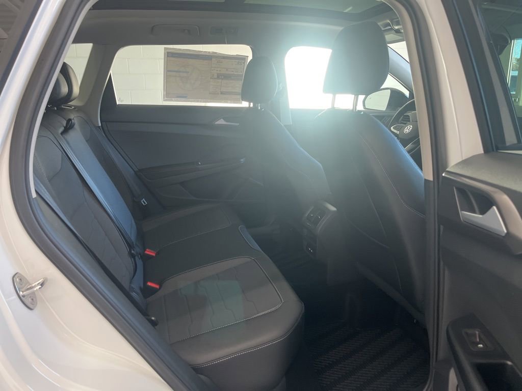New 2026 Volkswagen Taos SE AWD/4WD image 36