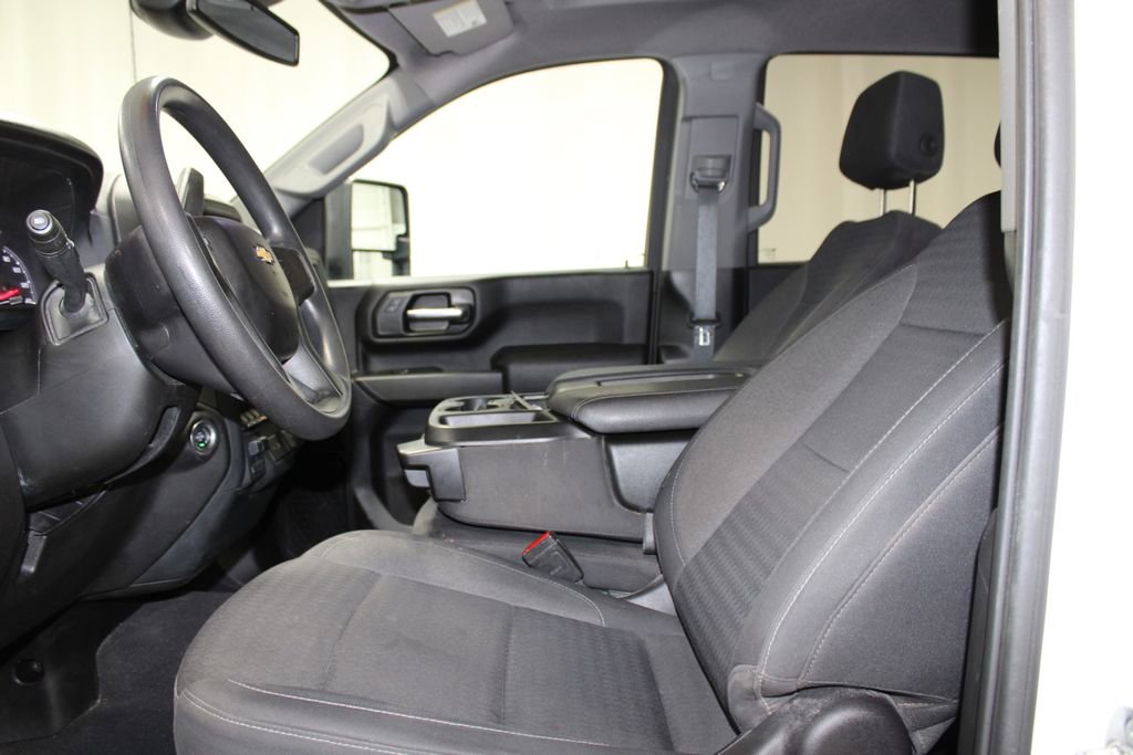 Used 2024 Chevrolet Silverado 2500 Custom w/ Custom Value Package image 18