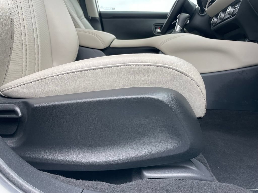 Used 2025 Honda HR-V EX-L image 30