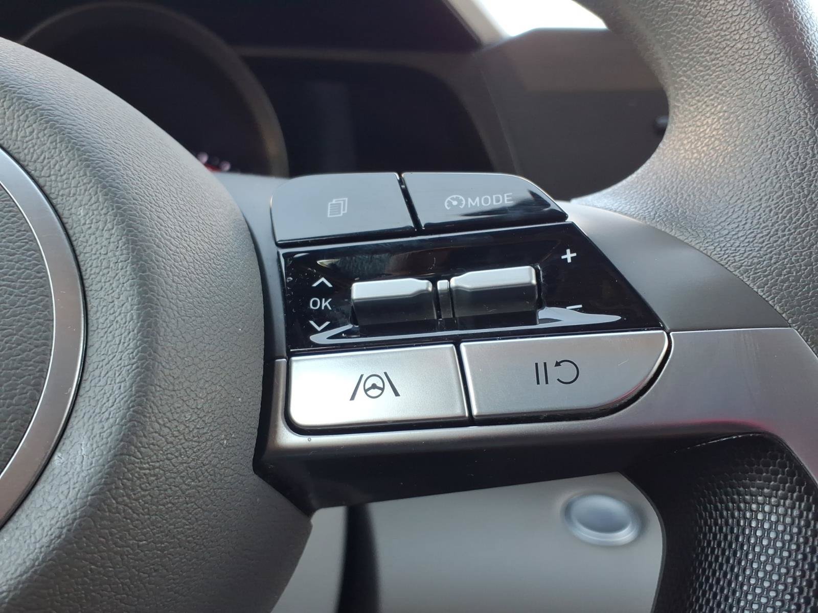 Certified 2023 Hyundai Elantra SEL FWD image 29