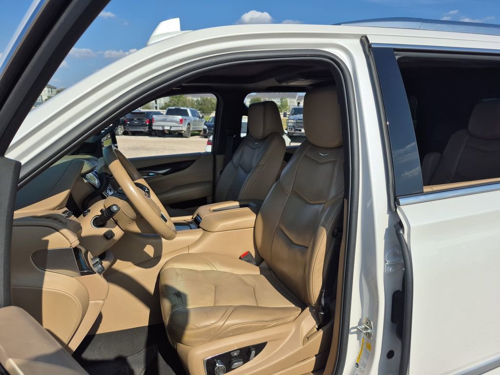 Used 2018 Cadillac Escalade Platinum image 62