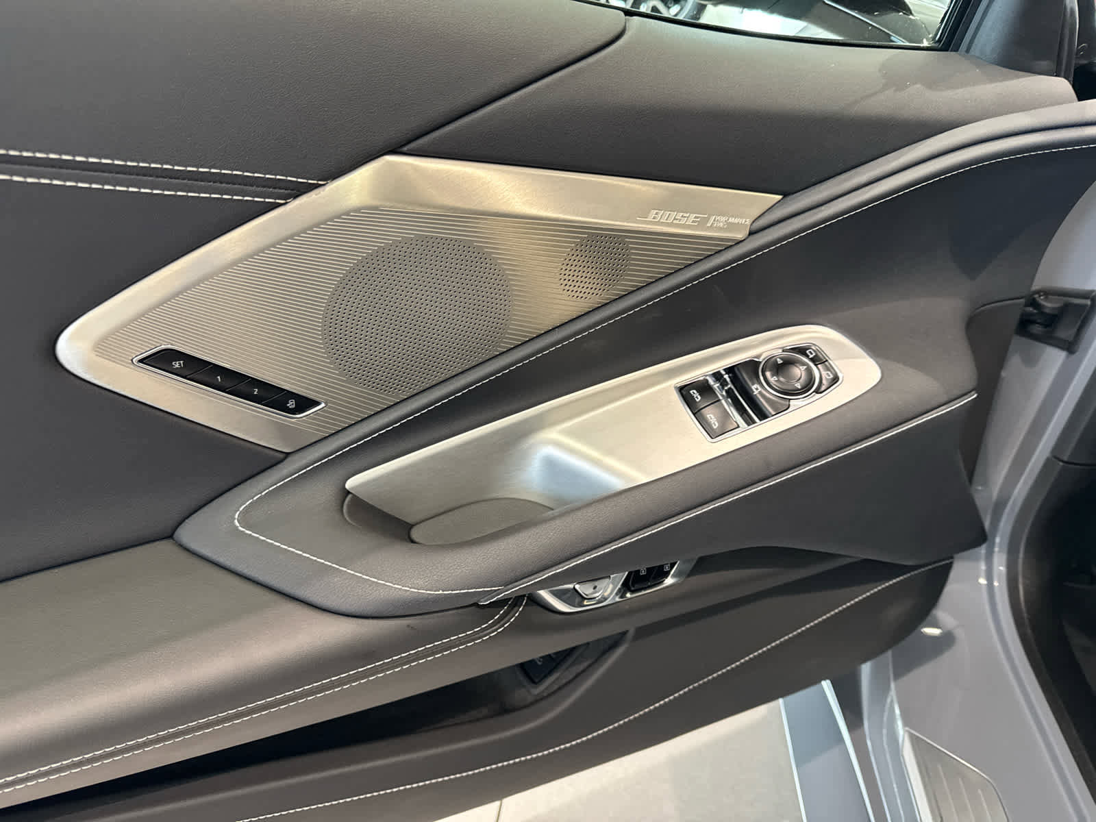 Used 2024 Chevrolet Corvette 2LT image 12