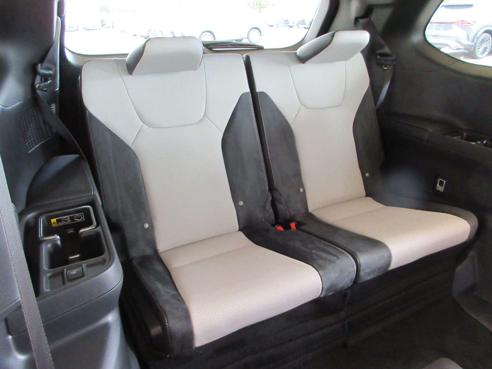 Used 2026 Lexus TX 500h AWD w/ Technology Package image 20