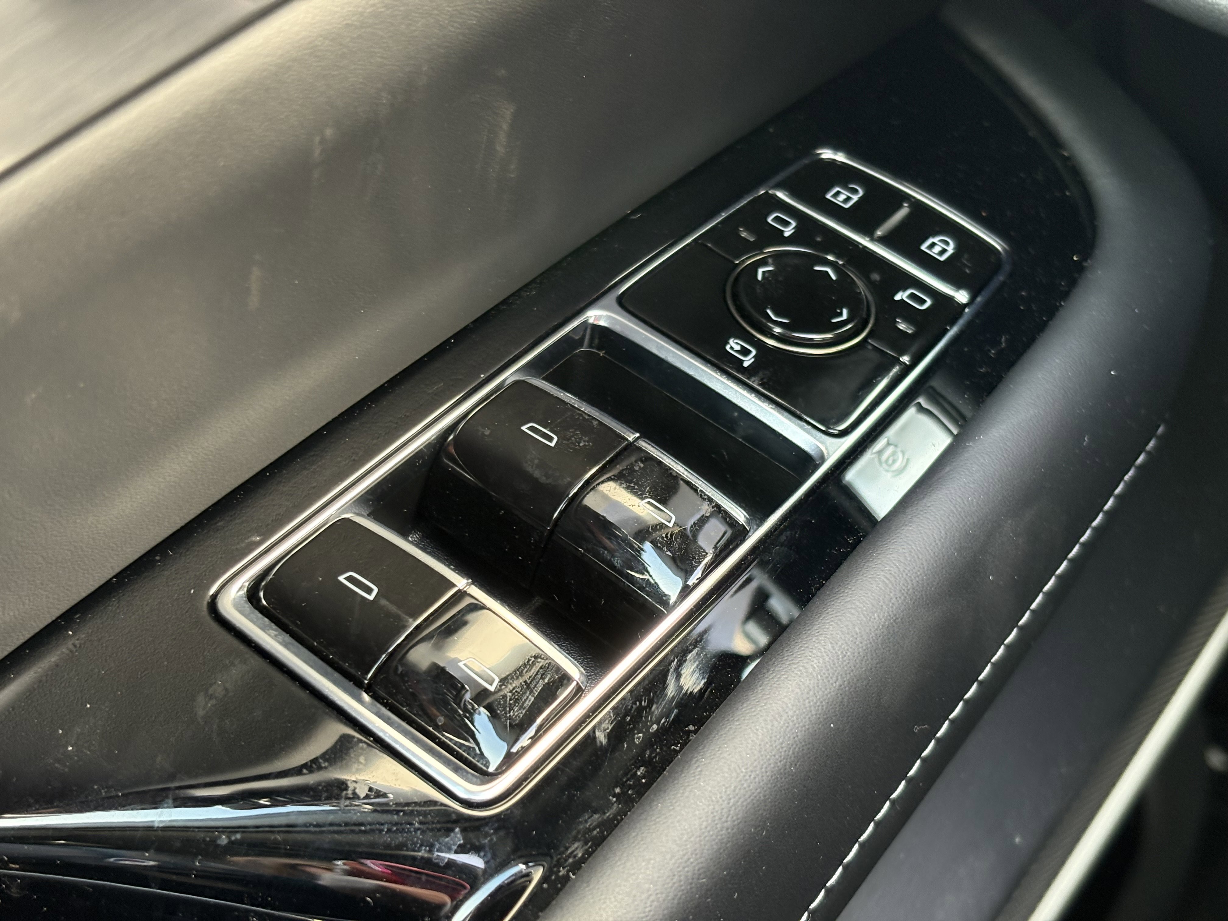 New 2026 Cadillac Vistiq Platinum image 35