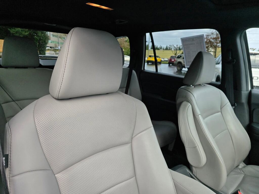 Certified 2023 Honda Passport EX-L image 15