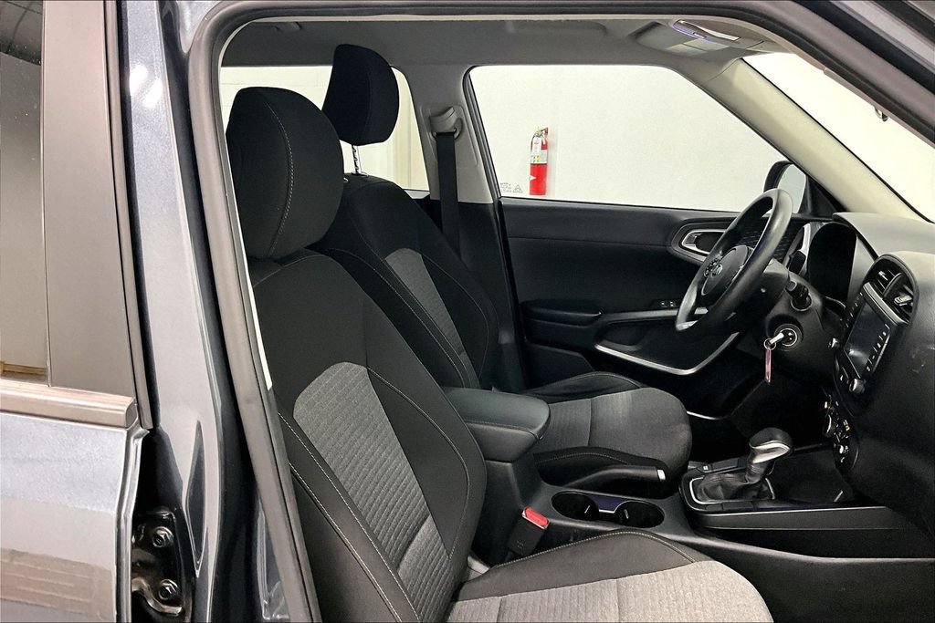 Used 2020 Kia Soul S FWD image 9