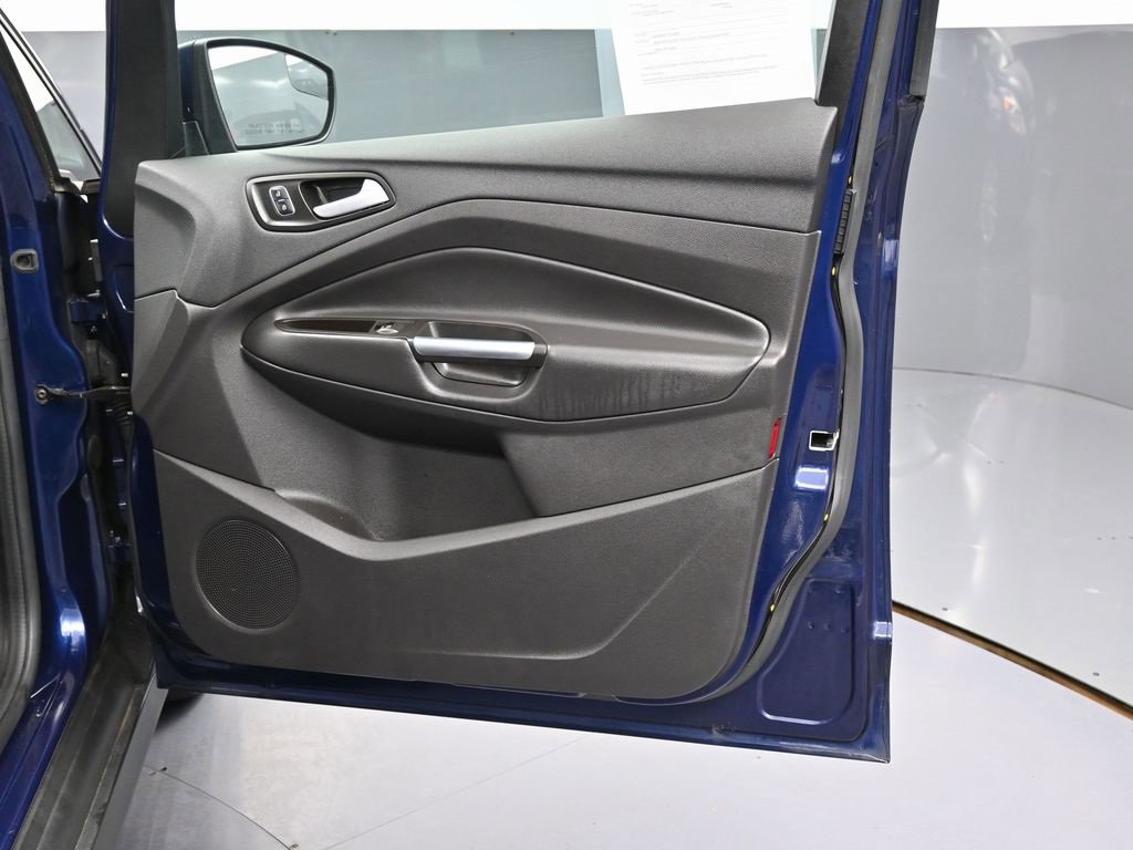 Used 2017 Ford C-MAX SE image 31