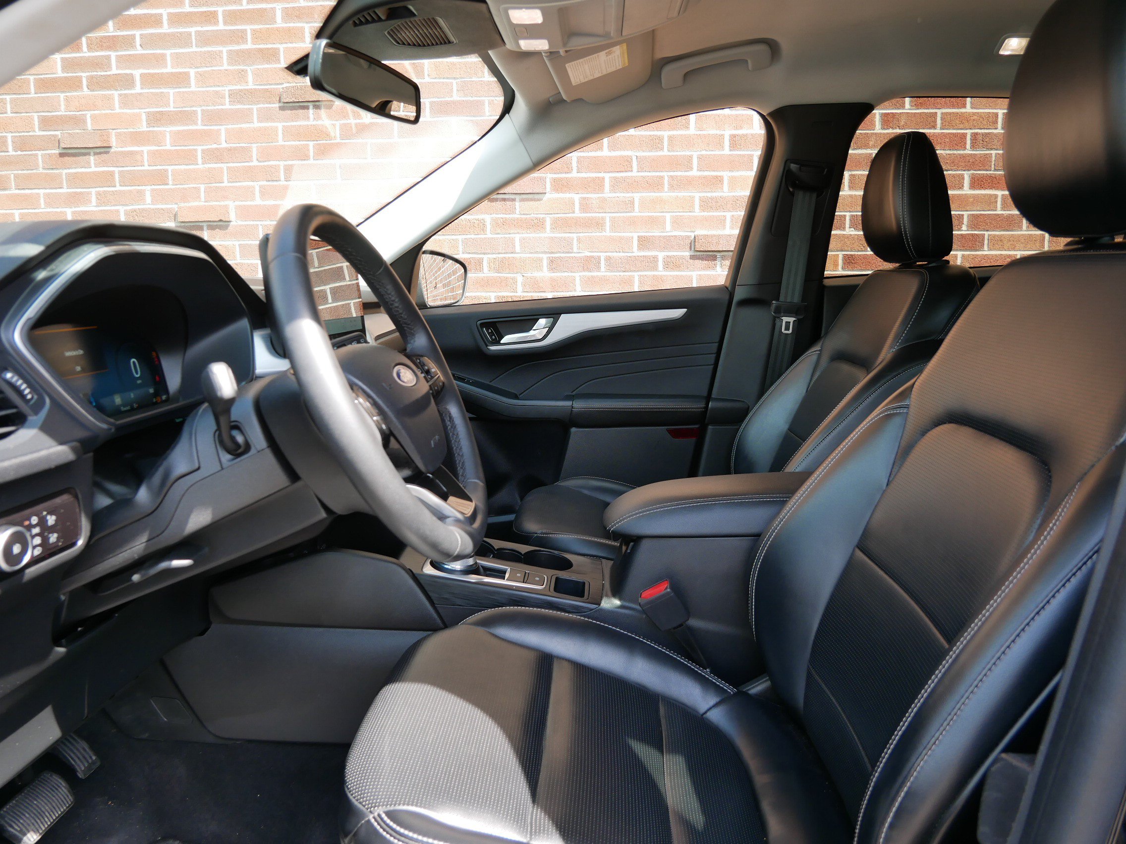 Used 2023 Ford Escape Platinum AWD/4WD image 6