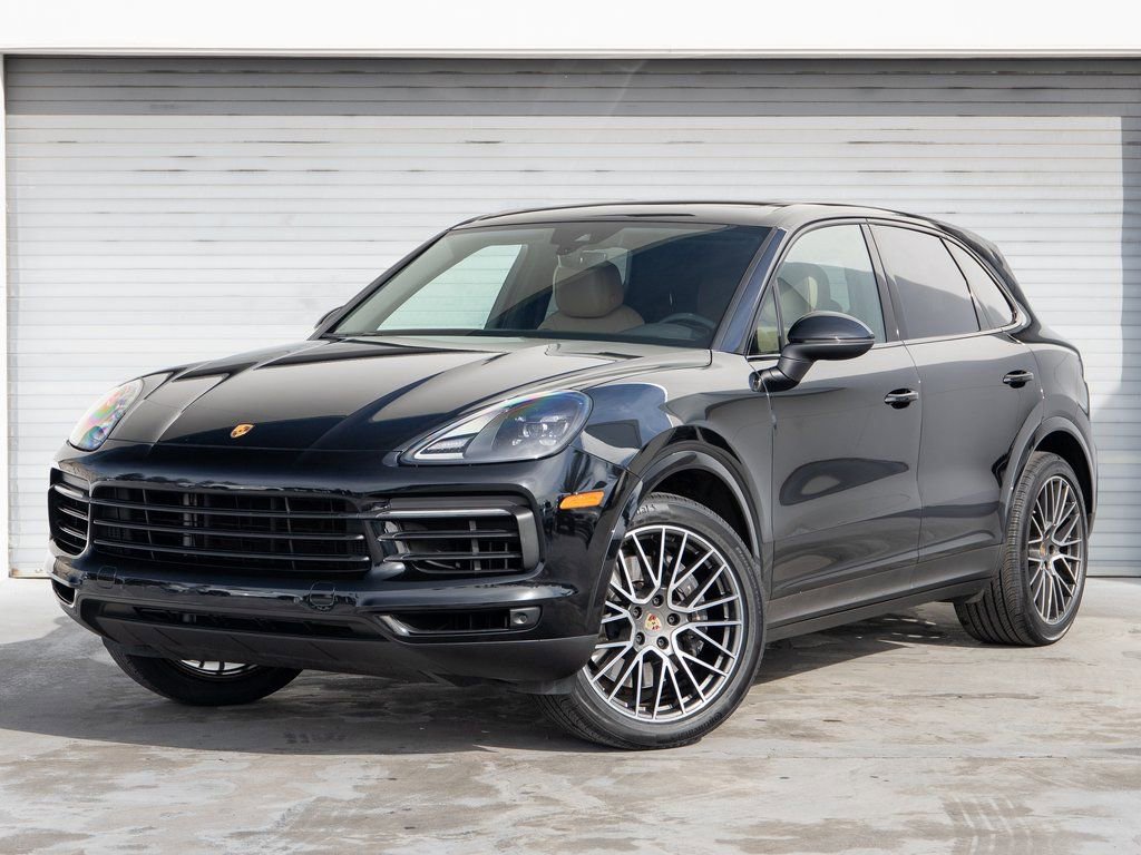 Used 2023 Porsche Cayenne image 1