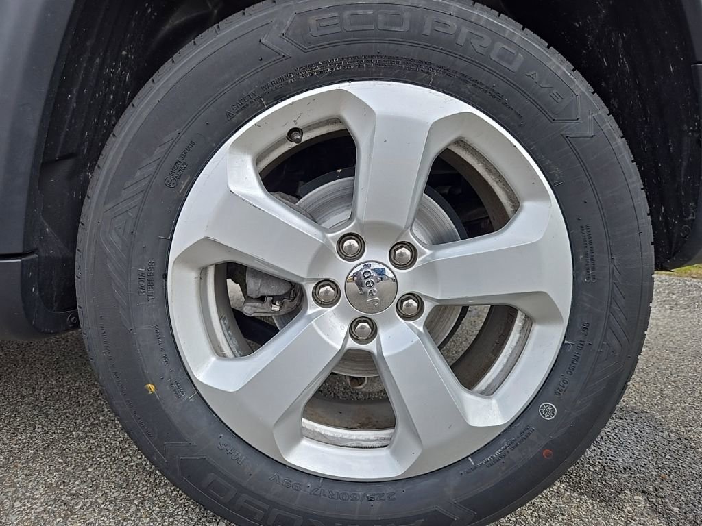 Used 2019 Jeep Compass Latitude w/ Popular Equipment Group AWD/4WD image 34