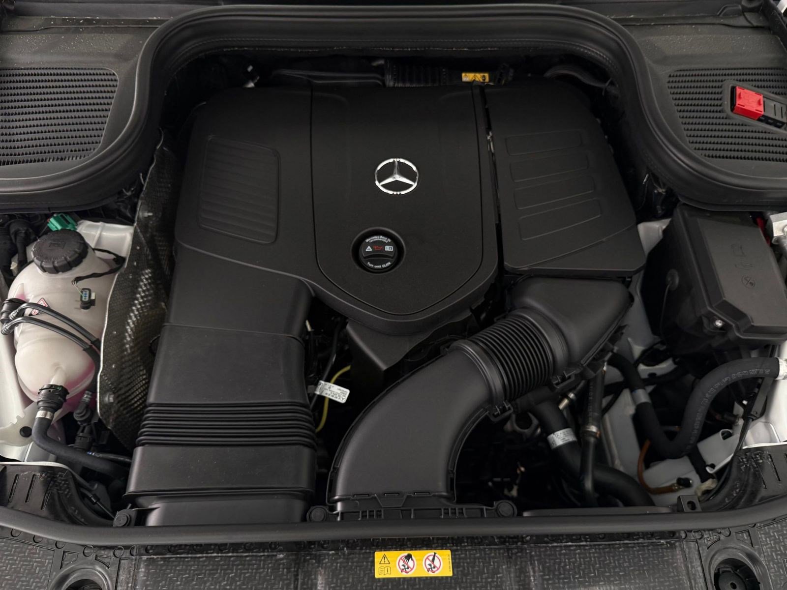 New 2026 Mercedes-Benz GLE 450e 4MATIC image 31