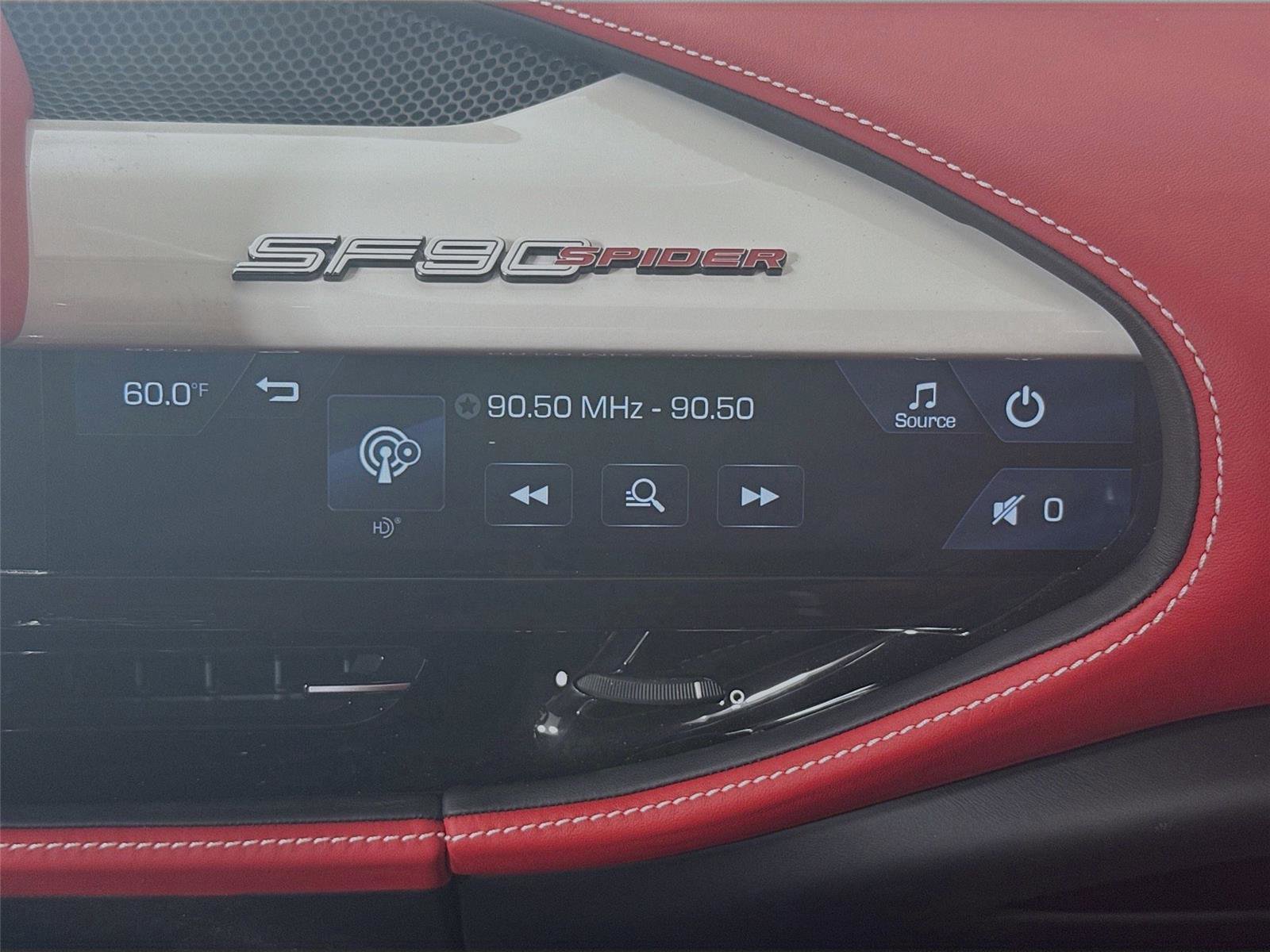 Used 2024 Ferrari SF90 Spider image 24