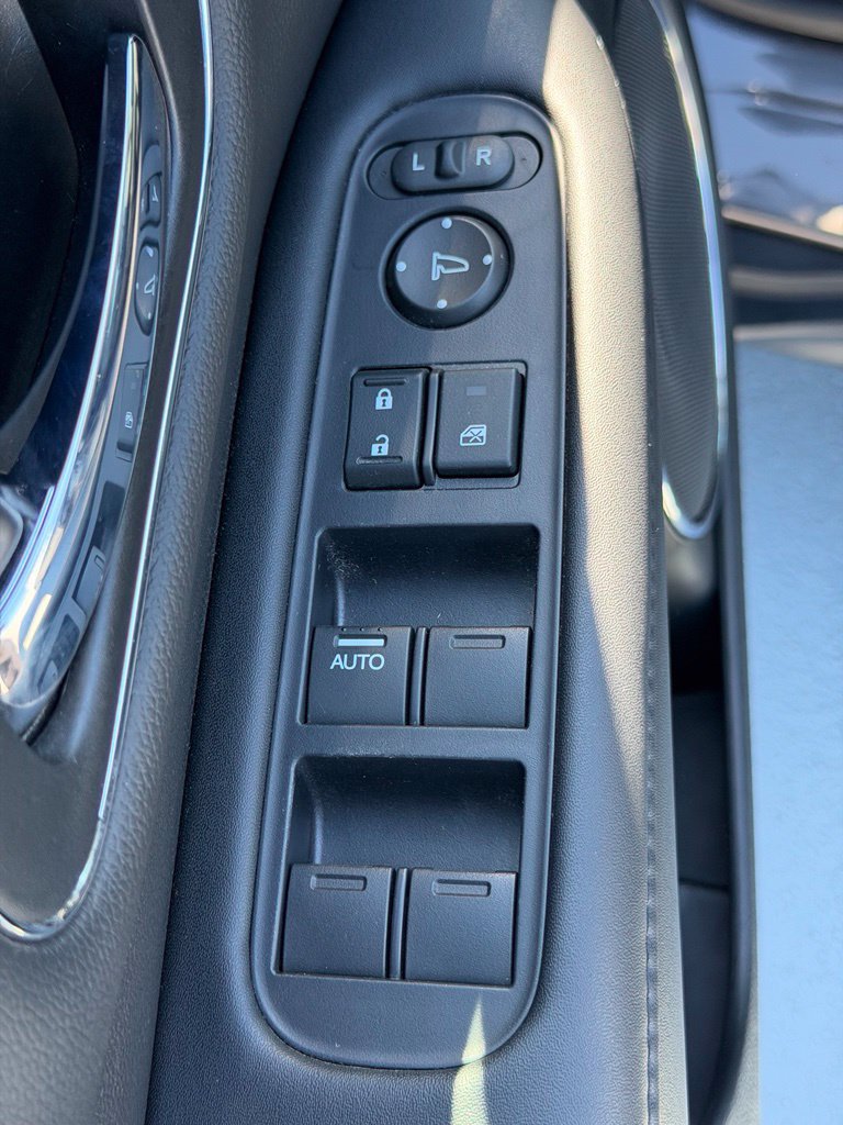 Used 2016 Honda HR-V EX-L image 18