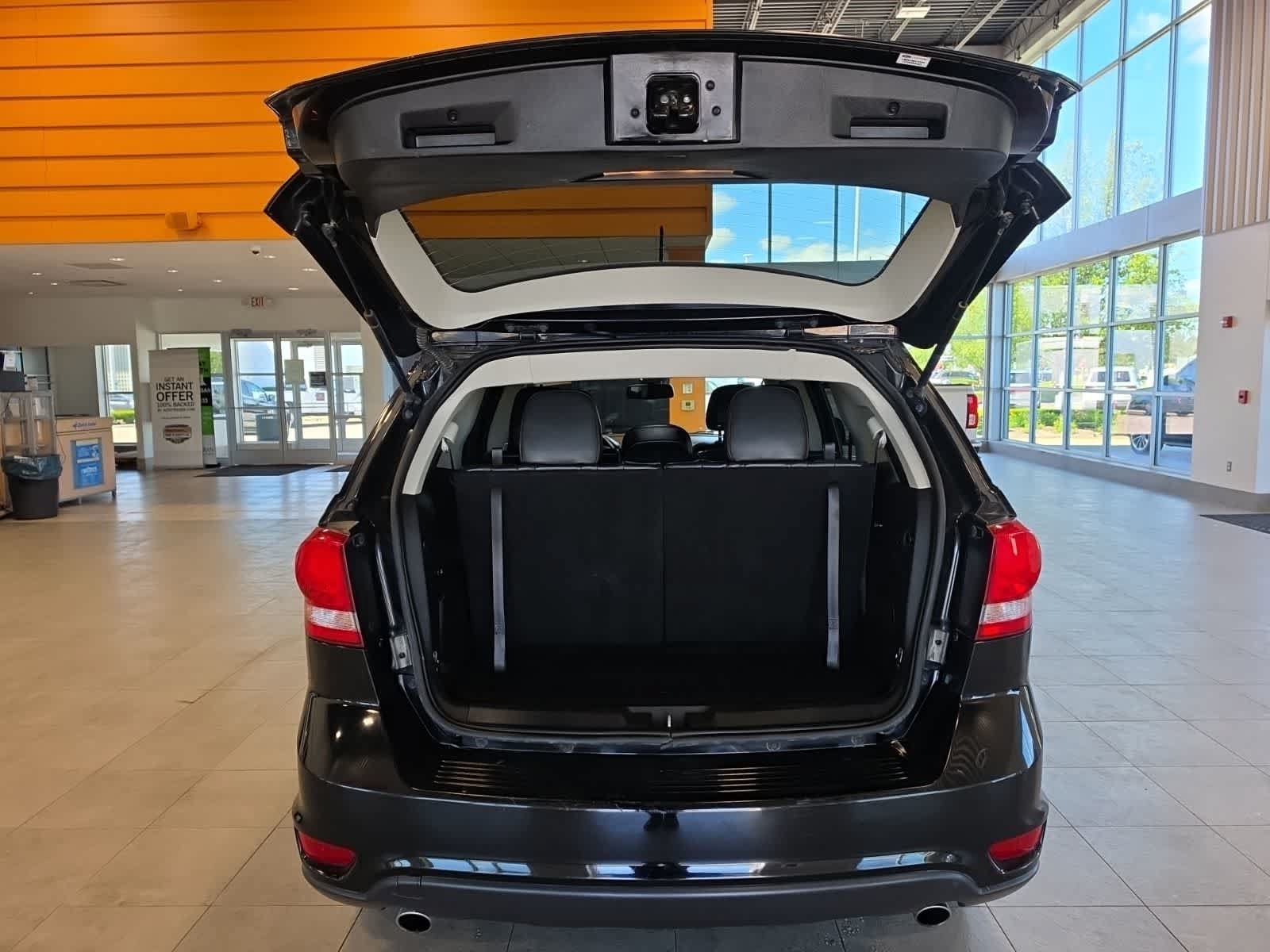 Used 2019 Dodge Journey GT w/ Blacktop Package AWD/4WD image 32