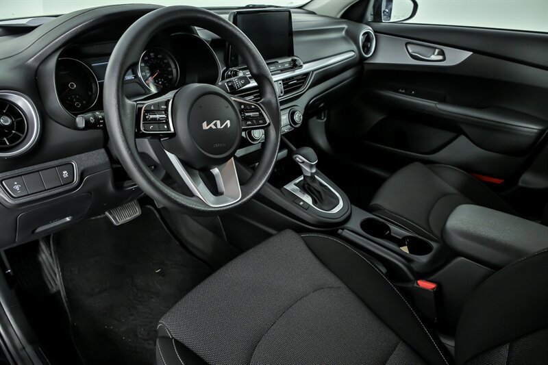 Used 2024 Kia Forte LXS FWD image 18