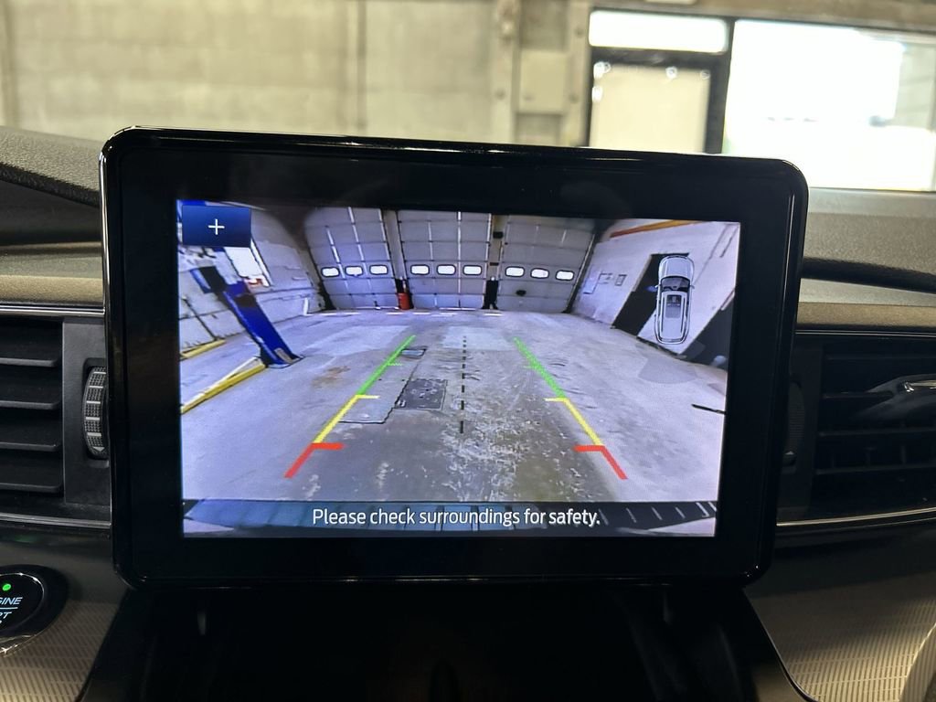 Used 2020 Ford Explorer XLT w/ Equipment Group 202A image 17