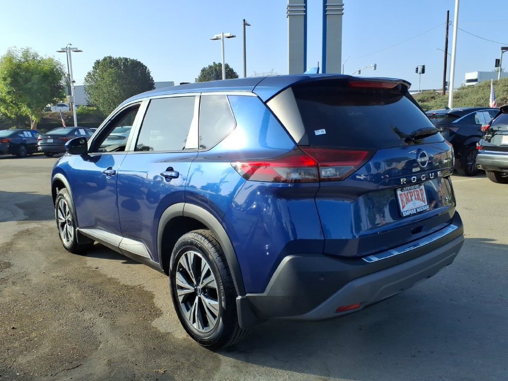 Certified 2023 Nissan Rogue SV FWD image 8