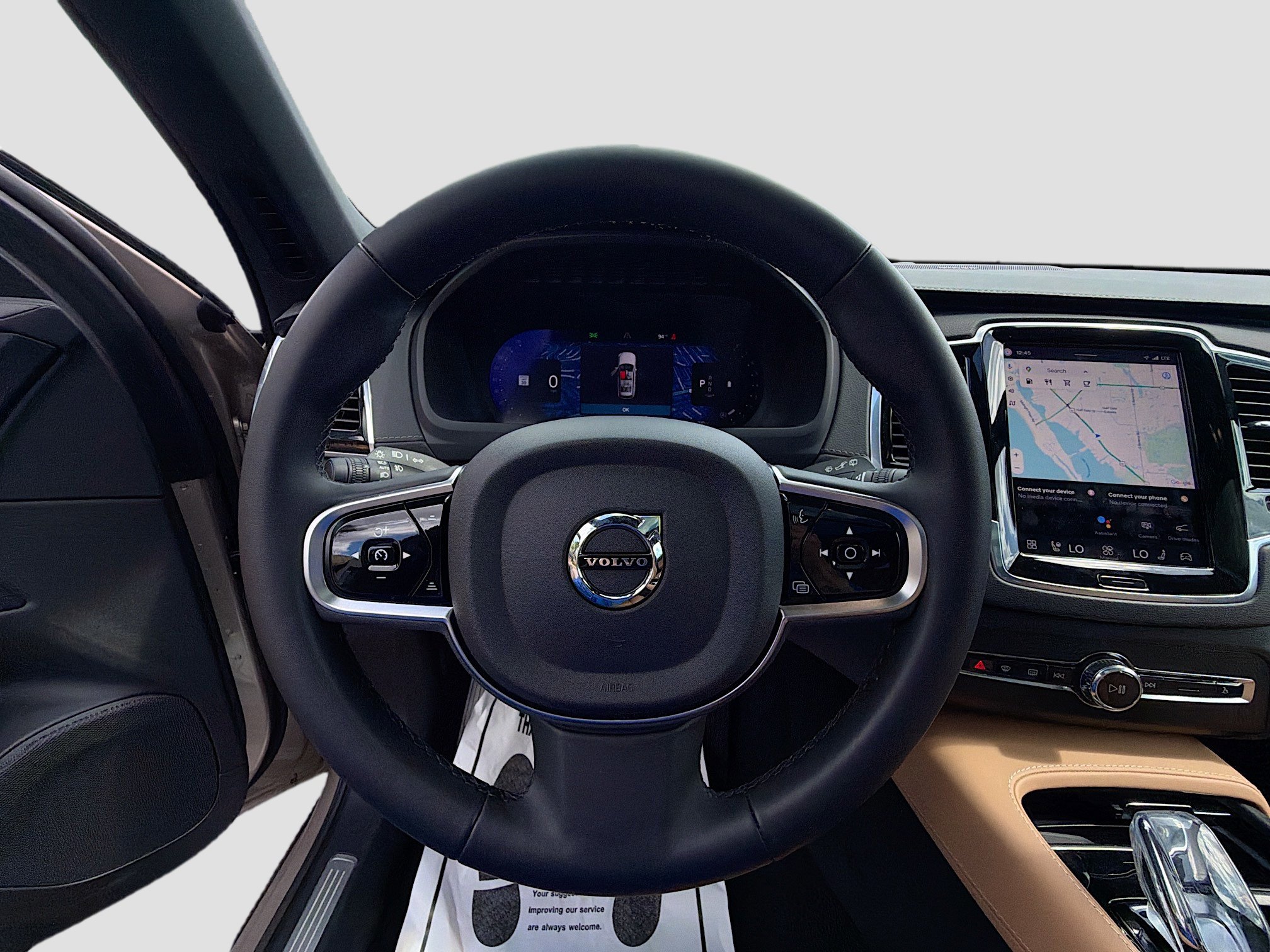 Used 2025 Volvo XC90 B6 Ultra w/ Protection Package Premier image 38