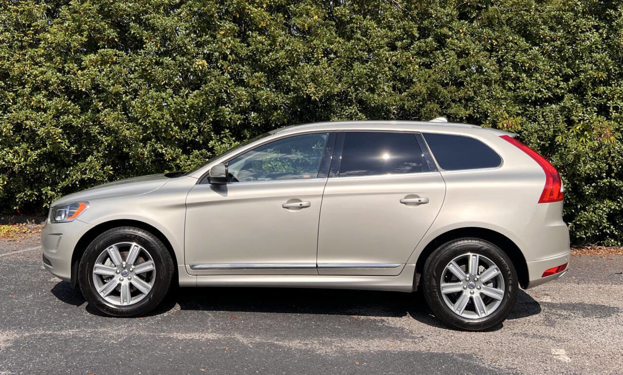 Used 2017 Volvo XC60 T5 Inscription w/ Advanced Package AWD/4WD image 4