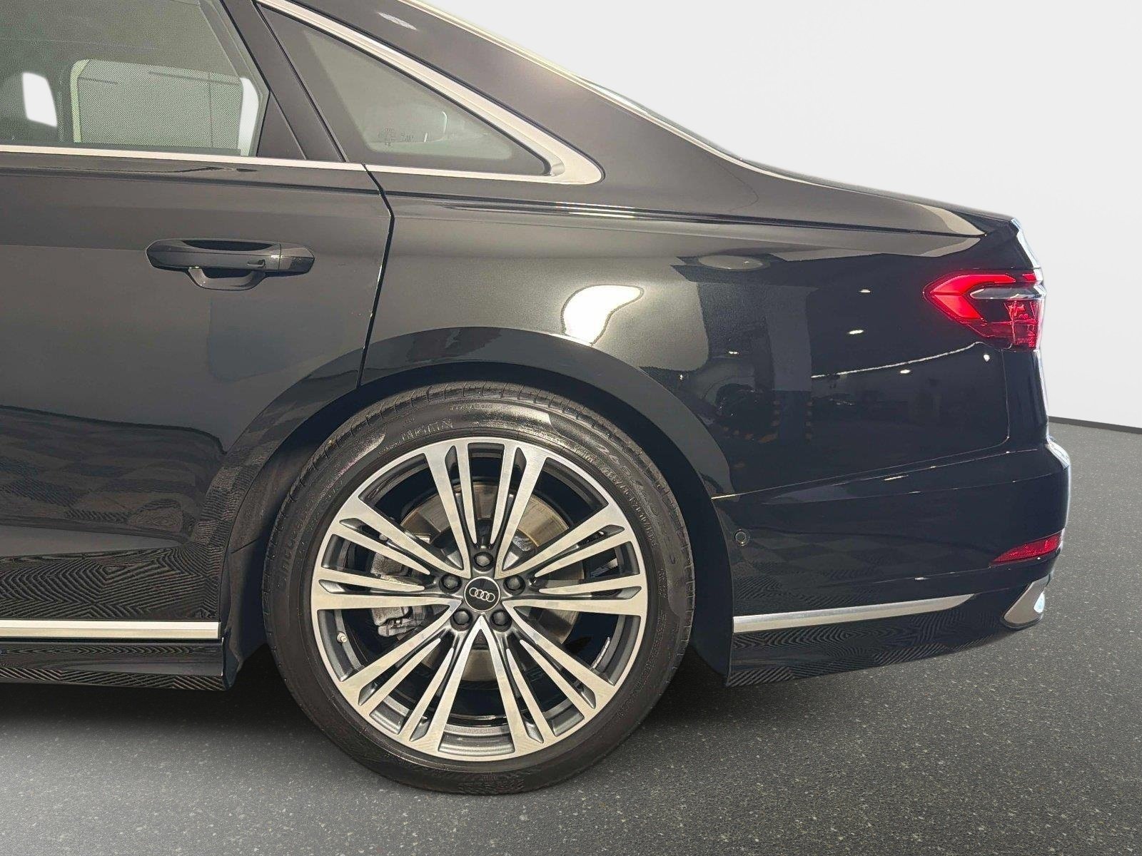 Used 2023 Audi A8 L 3.0T w/ Executive Package AWD/4WD image 16