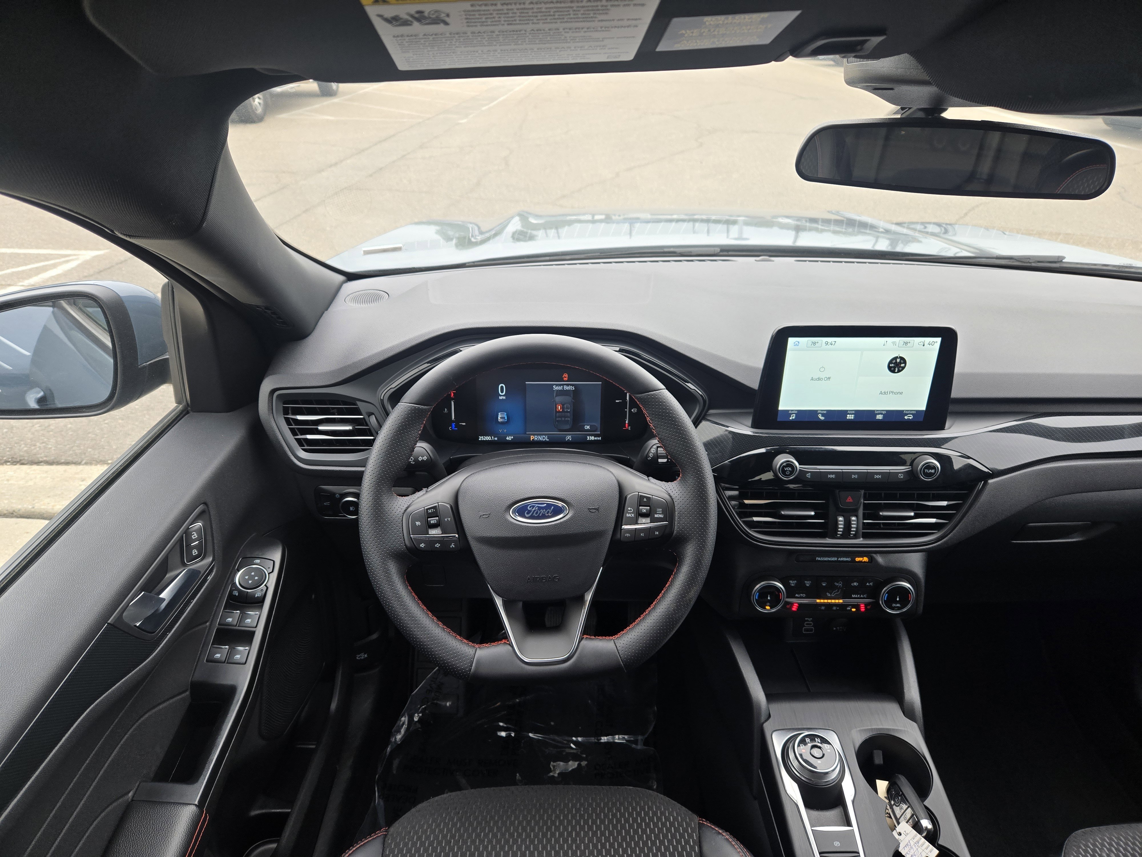 Certified 2025 Ford Escape ST-Line Select AWD/4WD image 2