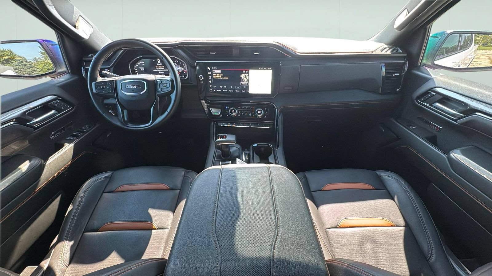 Used 2023 GMC Sierra 1500 AT4 w/ Technology Package AWD/4WD image 13