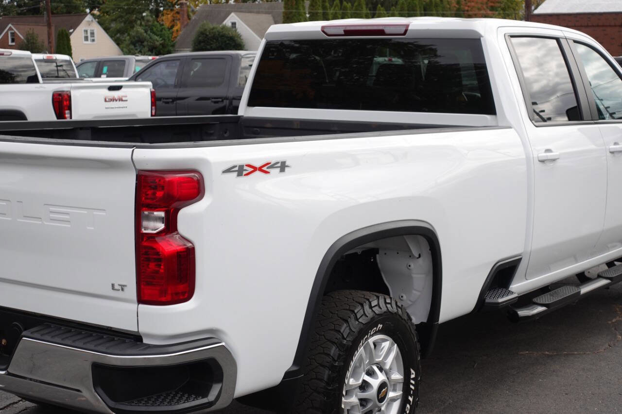 Used 2023 Chevrolet Silverado 2500 LT w/ Snow Plow Prep/Camper Package image 11