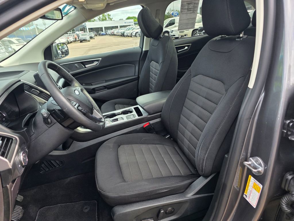 Used 2022 Ford Edge SEL w/ Convenience Package AWD/4WD image 4