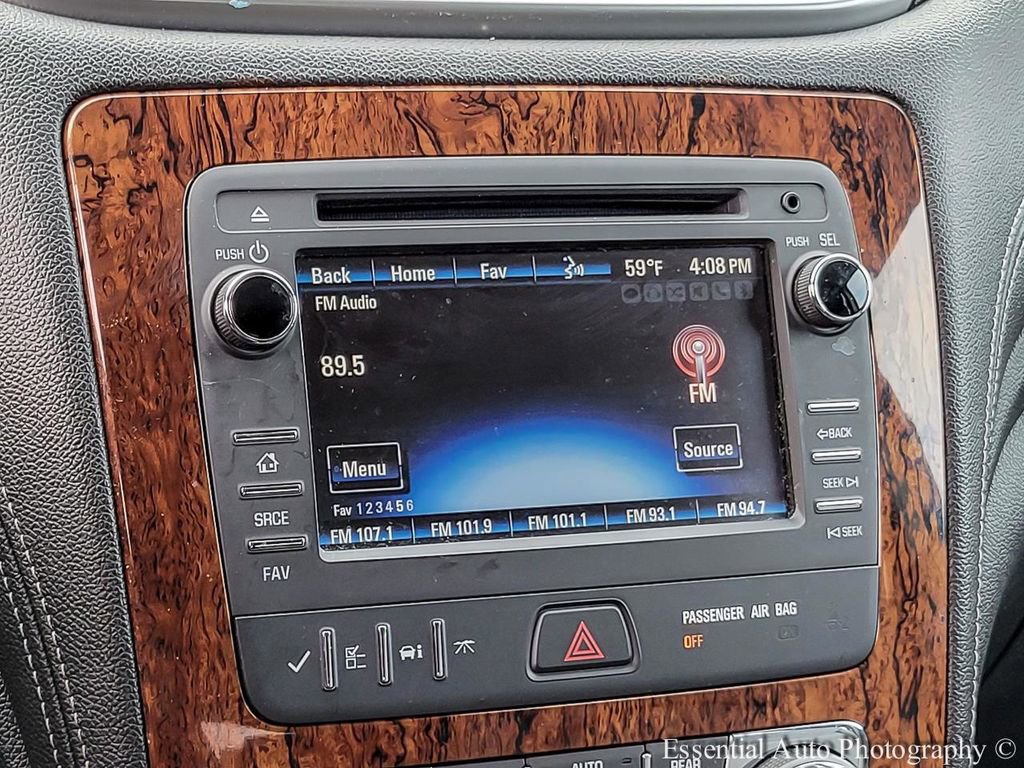 Used 2014 Chevrolet Traverse LT image 19