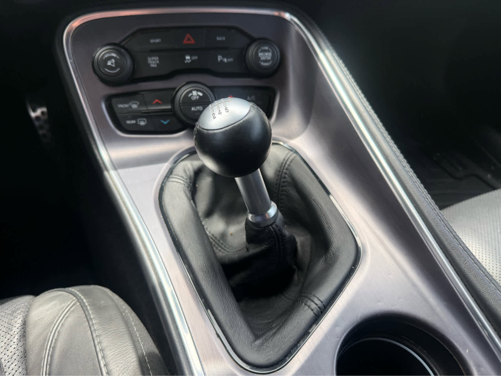 Used 2016 Dodge Challenger R/T Plus RWD image 8