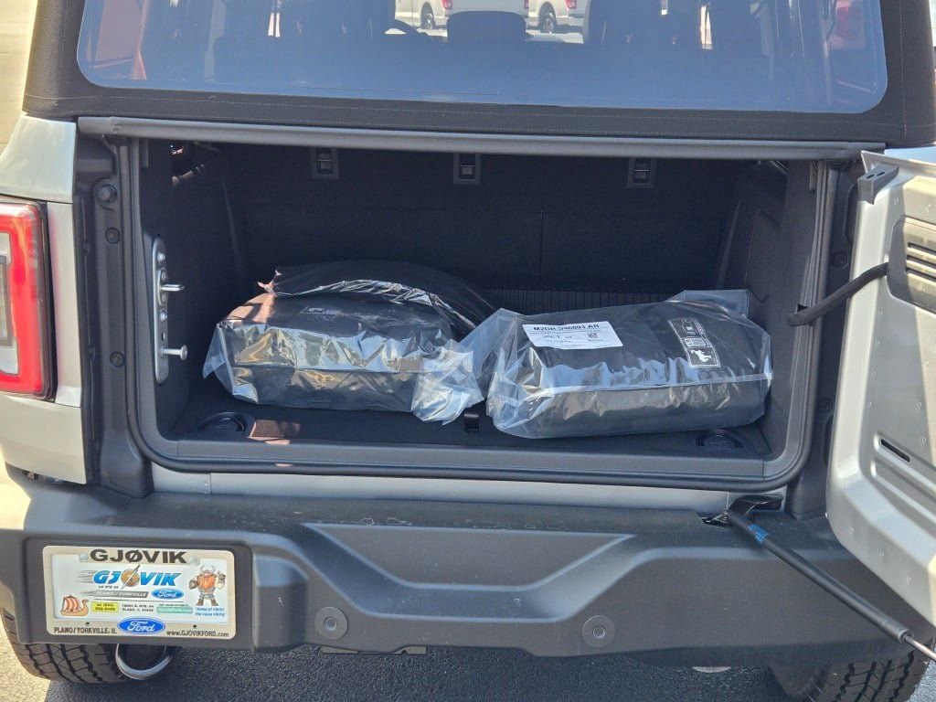 Used 2024 Ford Bronco Outer Banks image 15