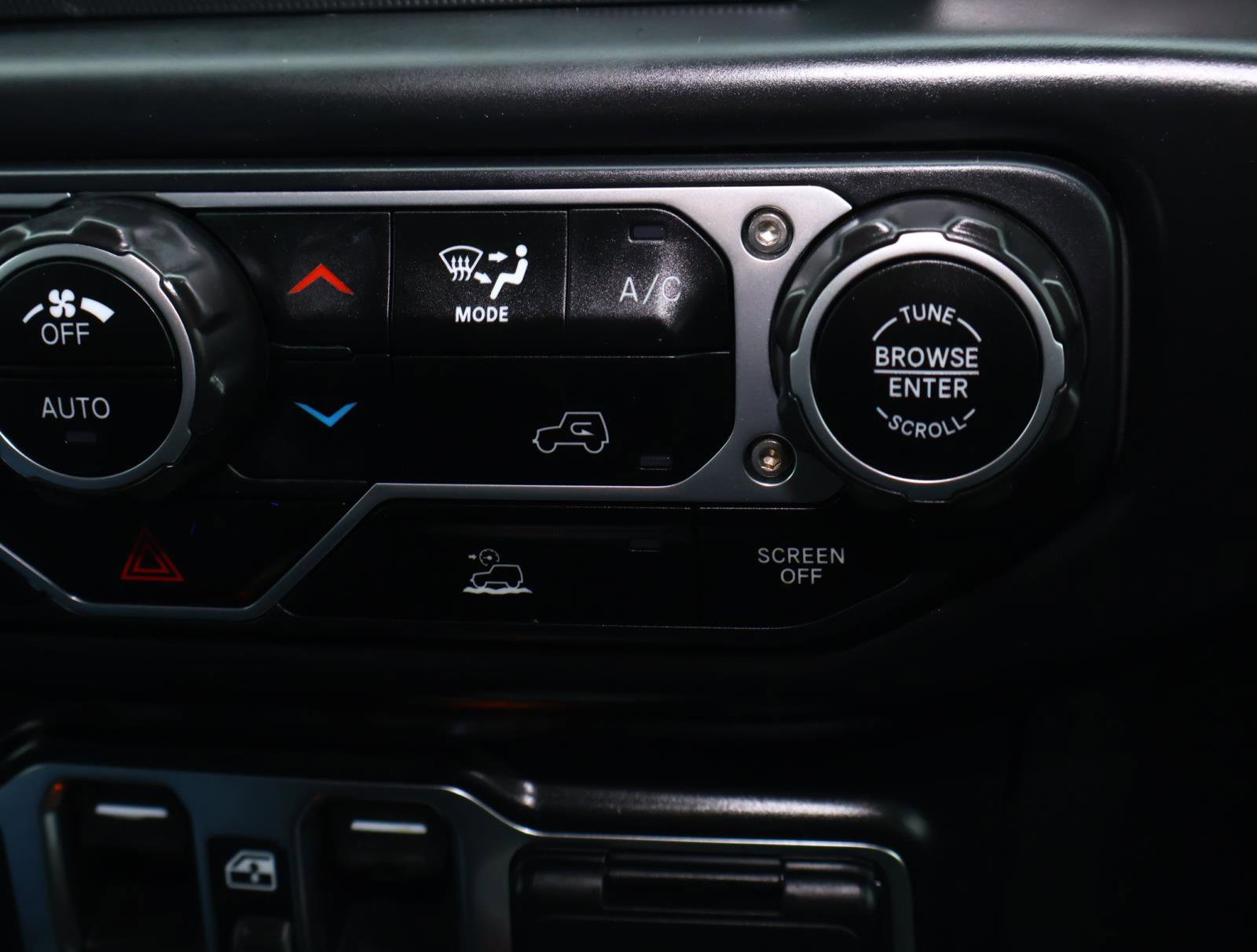 Used 2021 Jeep Gladiator Willys image 28