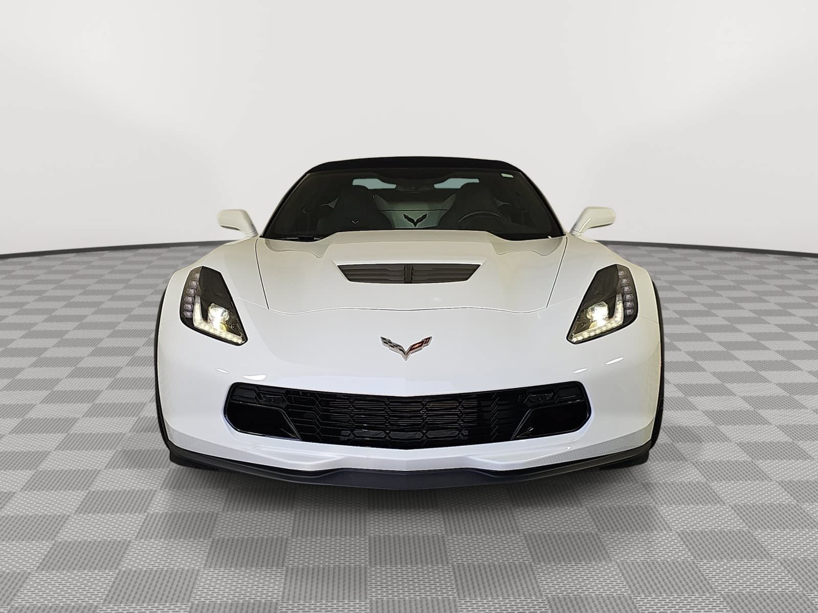 Used 2017 Chevrolet Corvette Z06 RWD image 3