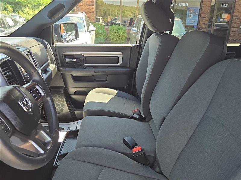 Used 2024 RAM 1500 Warlock AWD/4WD image 26