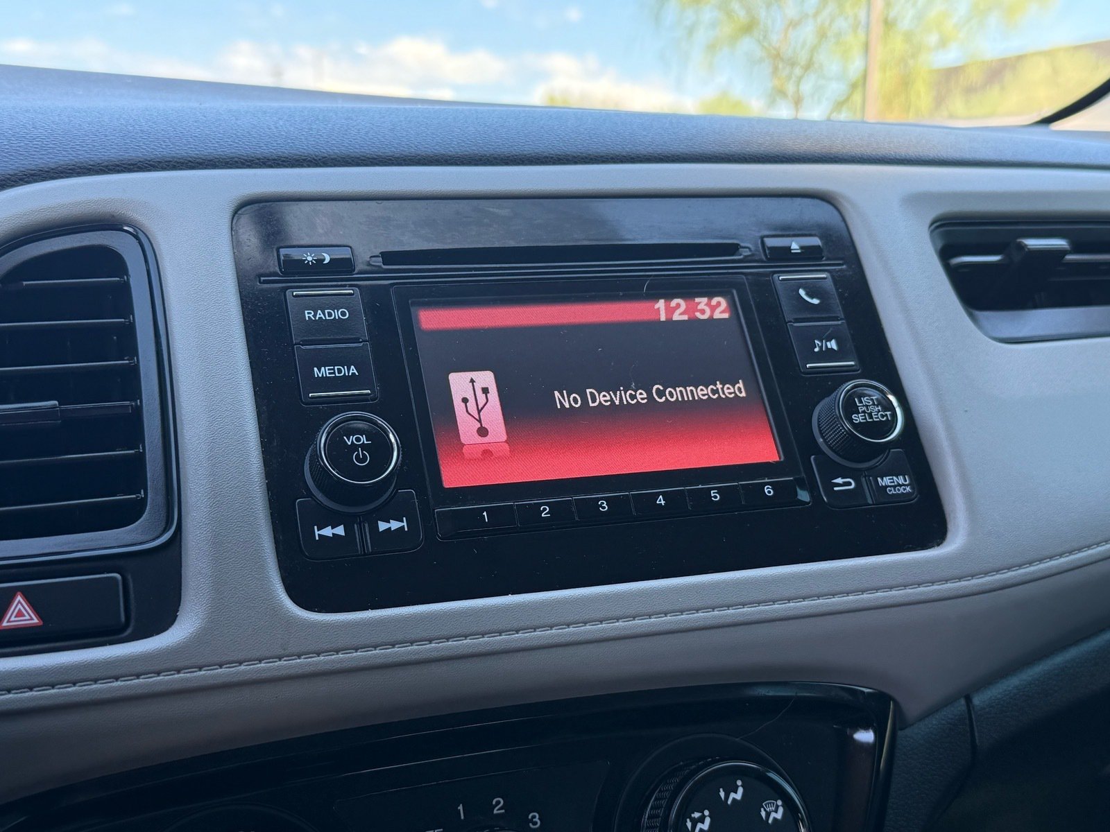 Used 2020 Honda HR-V LX image 20