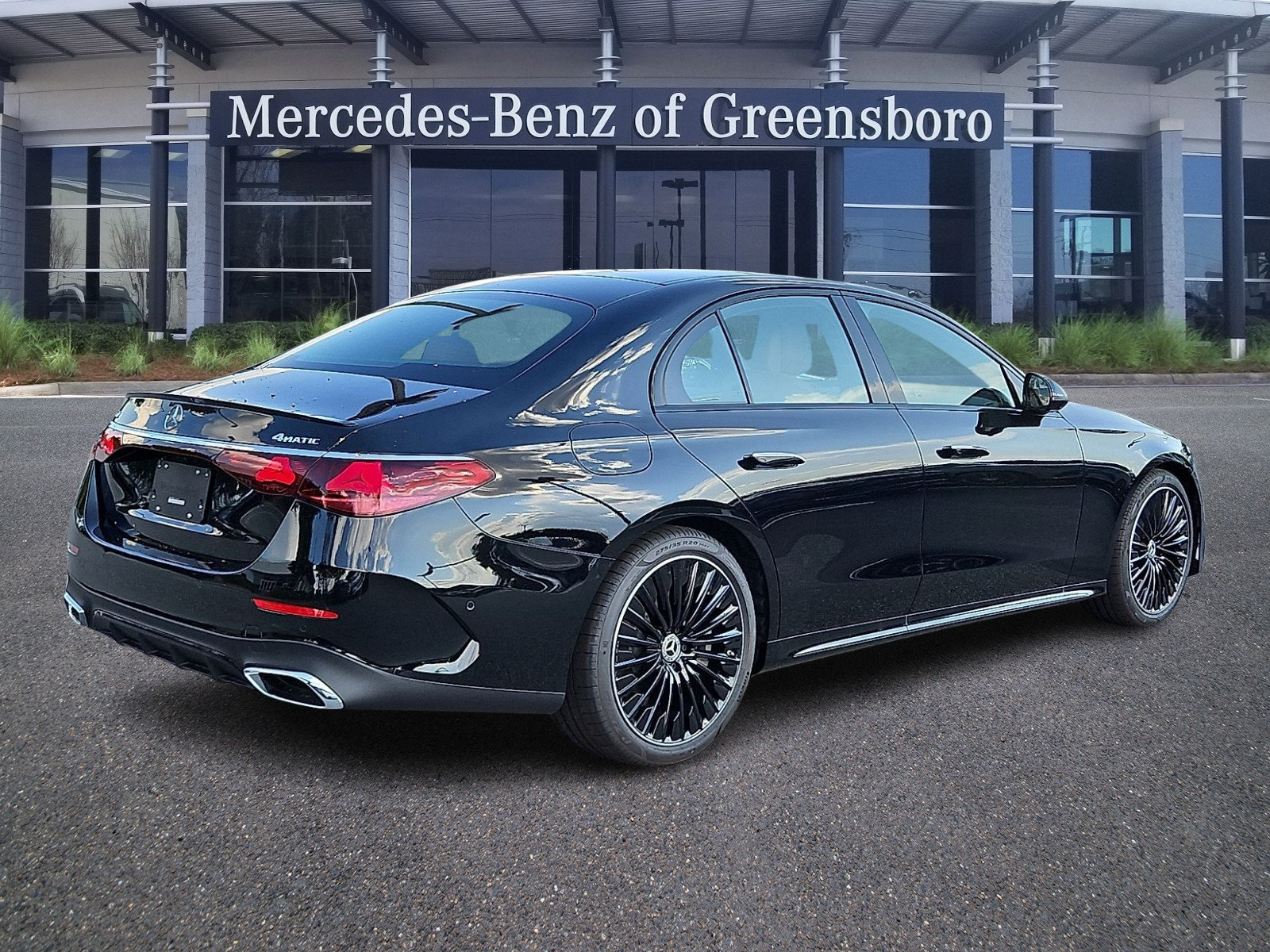 New 2026 Mercedes-Benz E 450 4MATIC Sedan image 4