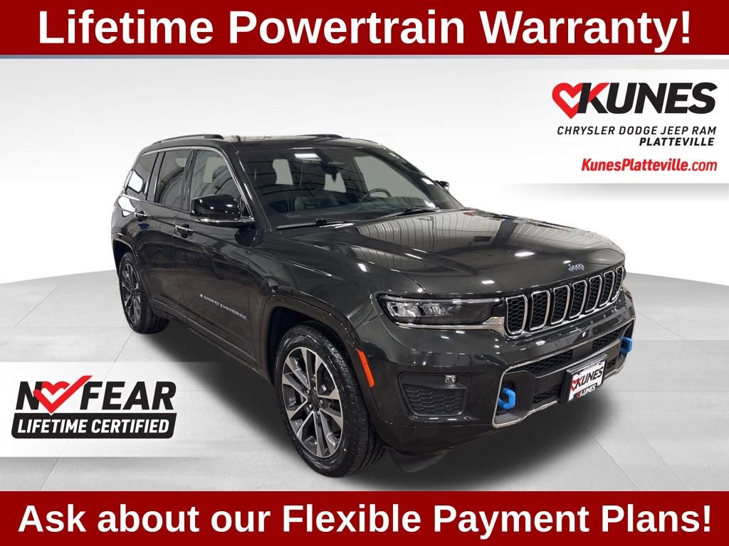 Used 2023 Jeep Grand Cherokee Overland w/ Luxury Tech Group IV image 3