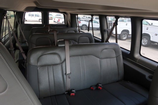 Used 2017 Chevrolet Express 3500 LS image 11