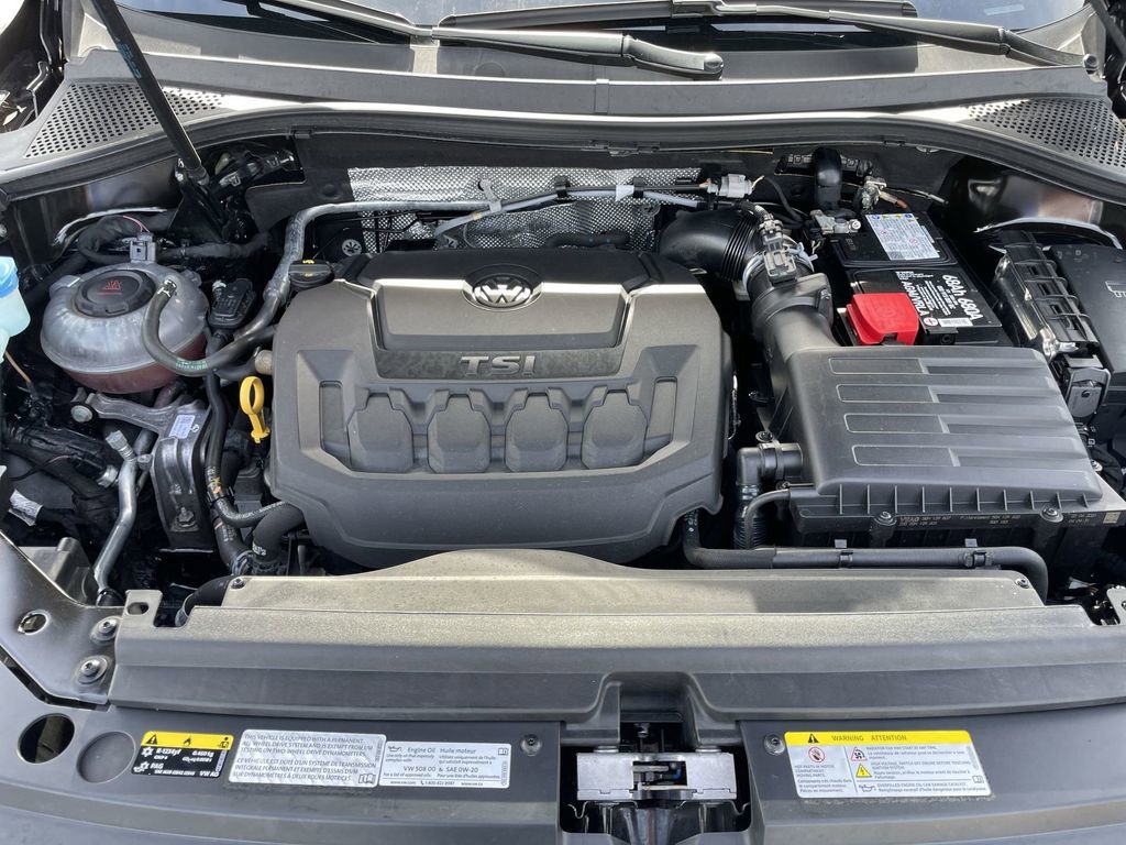 Used 2021 Volkswagen Tiguan SEL Premium R-Line image 17