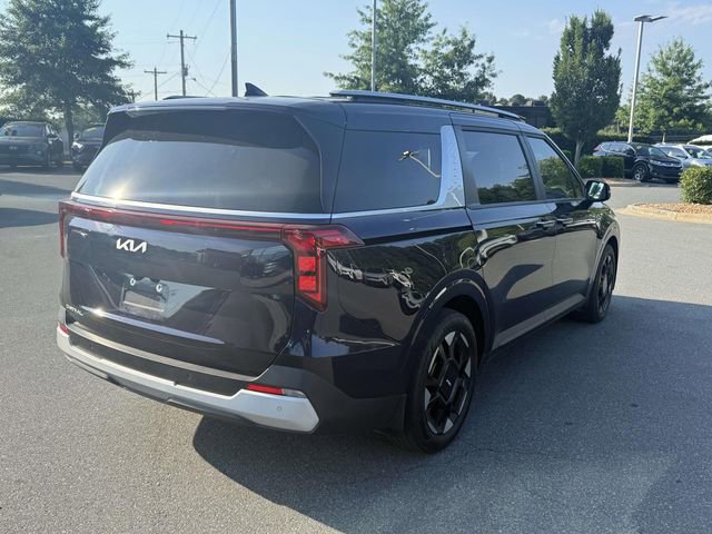 Used 2025 Kia Carnival EX FWD image 6