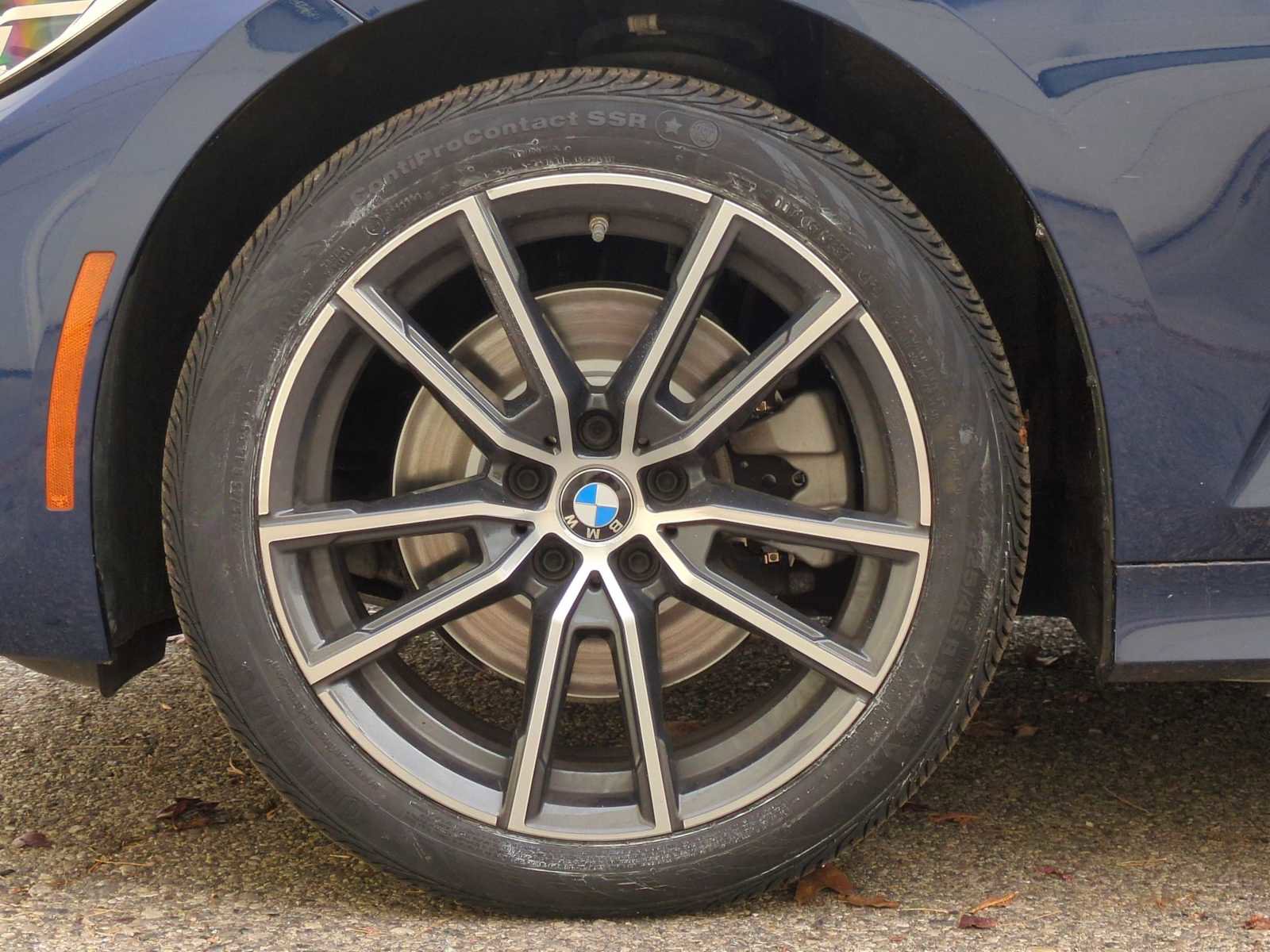 Used 2019 BMW 330i xDrive Sedan w/ Convenience Package image 14