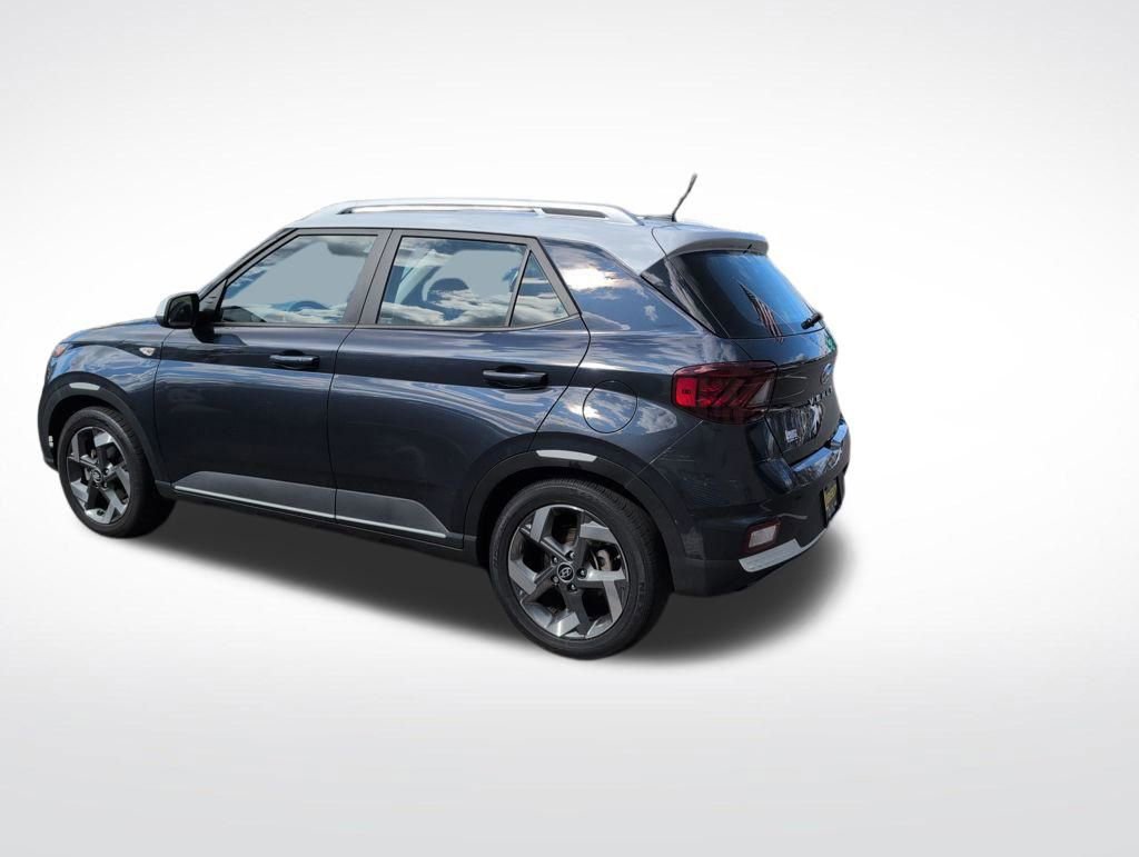 Certified 2023 Hyundai Venue Limited image 4