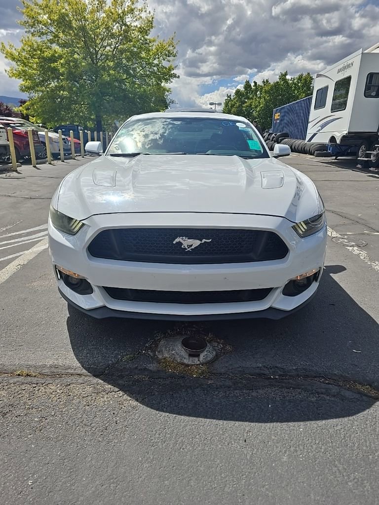 Used 2015 Ford Mustang GT RWD image 1